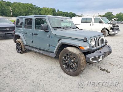 Czwarte zdjęcie samochodu z boku: 2025 JEEP WRANGLER SAHARA 4XE VIN:1C4RJXP66SW601081 - miniatura