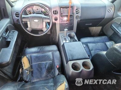 Zdjęcie 8 z 12 samochodu: 2005 FORD F150 SUPERCREW VIN:1FTPW12585FB57291 - miniatura
