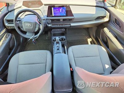 Zdjęcie 8 z 12 samochodu: 2023 TOYOTA PRIUS LE VIN:JTDACAAU8P3010318 - miniatura