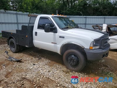 Czwarte zdjęcie samochodu z boku: 2004 FORD F550 SUPER DUTY VIN:1FDAF57P64EC56733 - miniatura