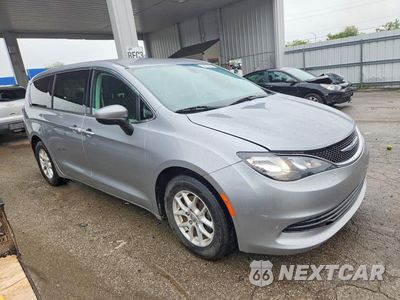 Czwarte zdjęcie samochodu z boku: 2017 CHRYSLER PACIFICA TOURING VIN:2C4RC1DG1HR515425 - miniatura