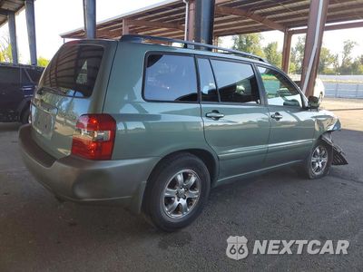 Trzecie zdjęcie samochodu z tyłu: 2005 TOYOTA HIGHLANDER BASE VIN:JTEGD21A950108075 - miniatura