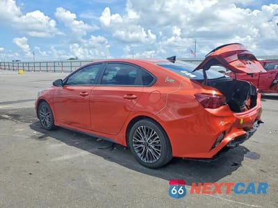 Drugie zdjęcie samochodu z przodu: 2023 KIA FORTE GT LINE VIN:3KPF54AD3PE530243 - miniatura
