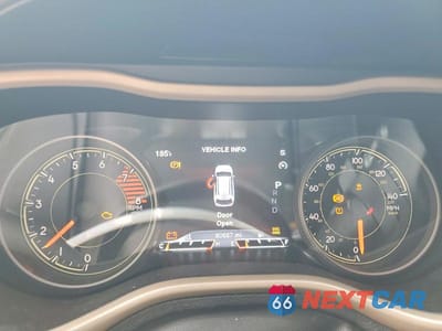 Zdjęcie 9 z 13 samochodu: 2018 JEEP CHEROKEE LIMITED VIN:1C4PJMDX3JD589842 - miniatura