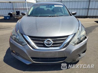 Piąte zdjęcie samochodu w środku: 2018 NISSAN ALTIMA 2.5 SR VIN:1N4AL3AP4JC102819 - miniatura