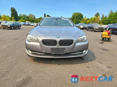 Piąte zdjęcie samochodu w środku: 2013 BMW 528 I VIN:WBAXG5C5XDD228842 - miniatura