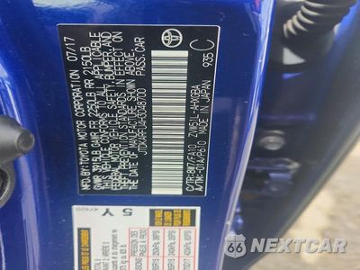 Zdjęcie 12 z 12 samochodu: 2017 TOYOTA PRIUS THREE VIN:JTDKARFU4H3048700 - miniatura