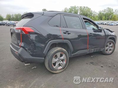 Trzecie zdjęcie samochodu z tyłu: 2022 TOYOTA RAV4 XLE VIN:2T3P1RFV8NC311845 - miniatura