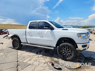 Czwarte zdjęcie samochodu z boku: 2022 RAM 1500 BIG HORN/LONE STAR VIN:1C6SRFBT7NN409686 - miniatura