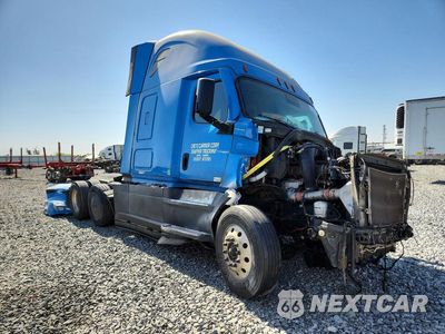 Czwarte zdjęcie samochodu z boku: 2021 FREIGHTLINER CASCADIA 1 - SEMI TRUCK VIN:1FUJHHDR7MLMJ5737 - miniatura