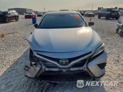 Piąte zdjęcie samochodu w środku: 2020 TOYOTA CAMRY SE NIGHTSHADE VIN:4T1G11AK8LU394941 - miniatura