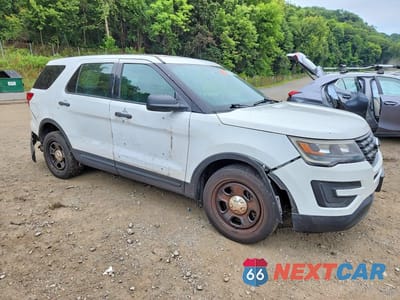 Czwarte zdjęcie samochodu z boku: 2019 FORD EXPLORER POLICE INTERCEPTOR VIN:1FM5K8AR1KGA29685 - miniatura