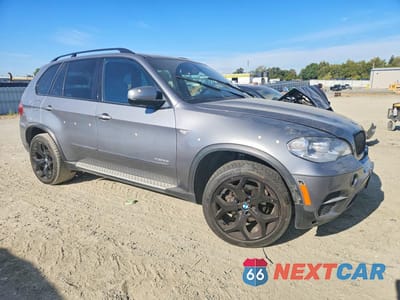 Czwarte zdjęcie samochodu z boku: 2012 BMW X5 XDRIVE35I VIN:5UXZV4C50CL747624 - miniatura