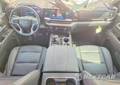 Zdjęcie 8 z 12 samochodu: 2025 CHEVROLET SILVERADO K1500 RST VIN:1GCUKEEDXSZ146585 - miniatura