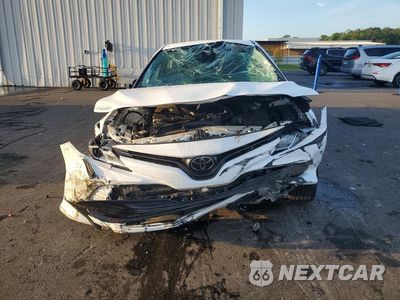 Piąte zdjęcie samochodu w środku: 2020 TOYOTA CAMRY LE VIN:4T1C11AK3LU905406 - miniatura