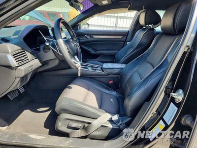 Zdjęcie 7 z 12 samochodu: 2018 HONDA ACCORD SPORT VIN:1HGCV1F36JA114524 - miniatura