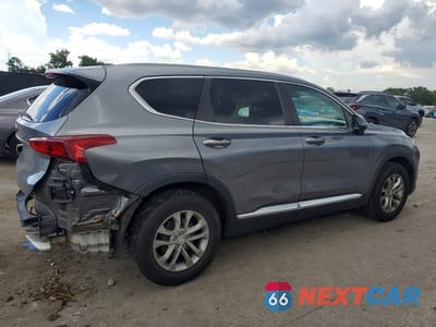 Trzecie zdjęcie samochodu z tyłu: 2019 HYUNDAI SANTA FE SE VIN:5NMS23AD7KH081717 - miniatura