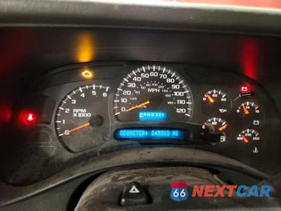 Zdjęcie 9 z 13 samochodu: 2003 CHEVROLET SUBURBAN K1500 VIN:1GNFK16Z83J209640 - miniatura