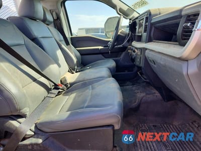 Zdjęcie 10 z 12 samochodu: 2023 FORD F350 SUPER DUTY VIN:1FDRF3HT9PEC44552 - miniatura