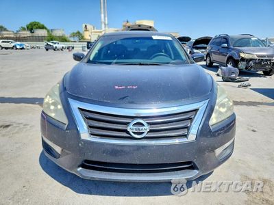 Piąte zdjęcie samochodu w środku: 2015 NISSAN ALTIMA 2.5 S VIN:1N4AL3AP4FN898743 - miniatura