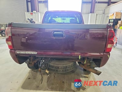 Zdjęcie 6 z 12 samochodu: 2003 CHEVROLET SILVERADO K2500 HEAVY DUTY VIN:1GCHK29U73E344625 - miniatura