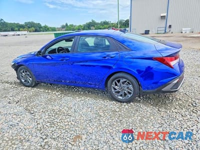 Drugie zdjęcie samochodu z przodu: 2024 HYUNDAI ELANTRA SEL VIN:KMHLM4DG4RU729104 - miniatura