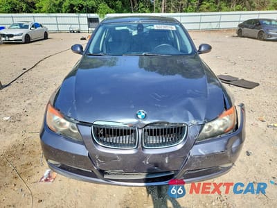 Piąte zdjęcie samochodu w środku: 2006 BMW 325 I VIN:WBAVB13596PS64683 - miniatura