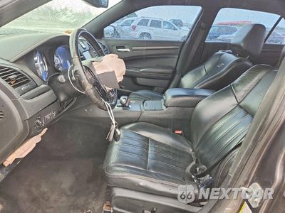 Zdjęcie 7 z 12 samochodu: 2013 CHRYSLER 300 S VIN:2C3CCAGG1DH543229 - miniatura