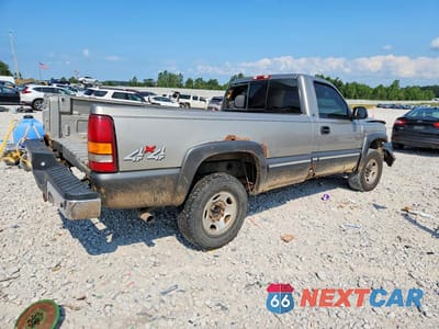 Trzecie zdjęcie samochodu z tyłu: 2000 CHEVROLET SILVERADO K2500 VIN:1GCGK24U8YE148431 - miniatura