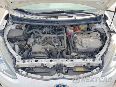Zdjęcie 11 z 13 samochodu: 2015 TOYOTA PRIUS C ONE VIN:JTDKDTB38F1577965 - miniatura