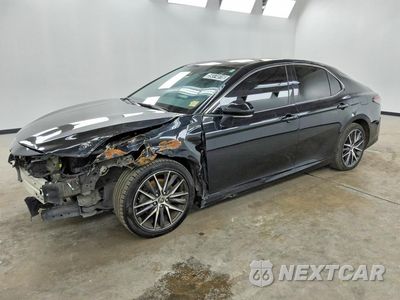 2023 TOYOTA CAMRY XLE 4T1F11AK9PU162902 - główne zdjęcie licytacji z USA - miniatura