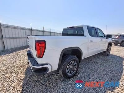 Trzecie zdjęcie samochodu z tyłu: 2026 GMC SIERRA K1500 AT4 VIN:1GTUUEEL8TZ284144 - miniatura