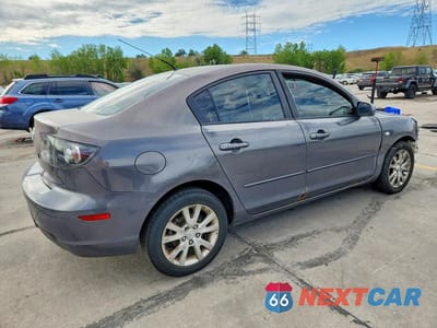 Trzecie zdjęcie samochodu z tyłu: 2008 MAZDA 3 I VIN:JM1BK32F981793455 - miniatura