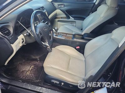 Zdjęcie 7 z 12 samochodu: 2009 LEXUS IS 250 VIN:JTHCK262892032433 - miniatura