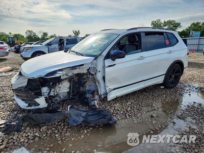 2024 VOLKSWAGEN TIGUAN SE R-LINE BLACK 3VV8B7AX3RM099796 - główne zdjęcie licytacji z USA - miniatura