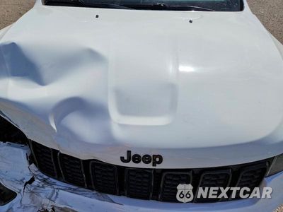 Zdjęcie 12 z 13 samochodu: 2017 JEEP GRAND CHEROKEE LAREDO VIN:1C4RJFAG6HC700828 - miniatura