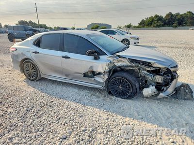 Czwarte zdjęcie samochodu z boku: 2020 TOYOTA CAMRY SE NIGHTSHADE VIN:4T1G11AK8LU394941 - miniatura