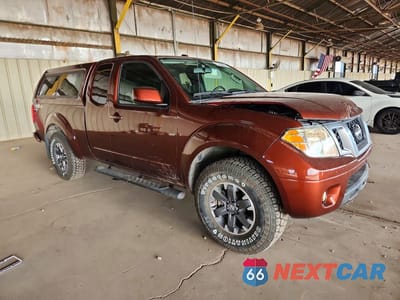 Czwarte zdjęcie samochodu z boku: 2017 NISSAN FRONTIER PRO-4X VIN:1N6DD0CW2HN709353 - miniatura