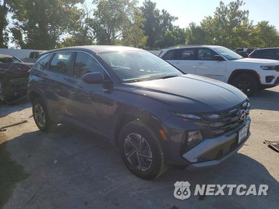 Czwarte zdjęcie samochodu z boku: 2026 HYUNDAI TUCSON BLUE SE VIN:KM8JADD19TU431201 - miniatura