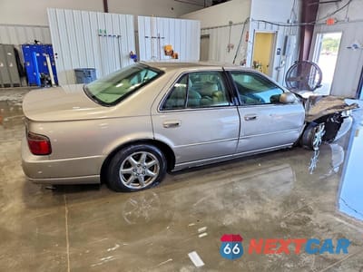 Trzecie zdjęcie samochodu z tyłu: 2003 CADILLAC SEVILLE SLS VIN:1G6KS54Y43U260207 - miniatura