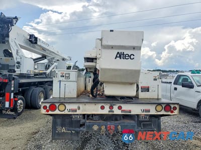 Zdjęcie 6 z 12 samochodu: 2014 FORD F550 SUPER DUTY BUCKET TRUCK VIN:1FDUF5GT9EEB82476 - miniatura