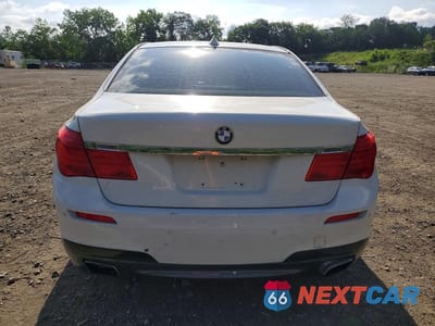 Zdjęcie 6 z 13 samochodu: 2011 BMW 750 LI VIN:WBAKB8C55BC852108 - miniatura