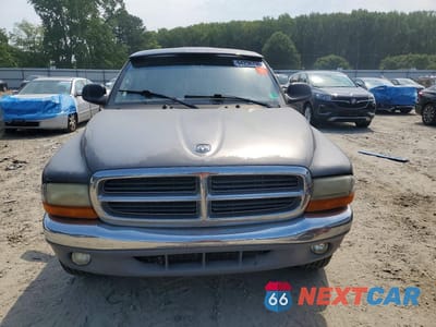 Piąte zdjęcie samochodu w środku: 2002 DODGE DAKOTA SLT VIN:1B7GL42N92S520002 - miniatura