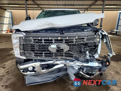 Piąte zdjęcie samochodu w środku: 2026 FORD F250 SUPER DUTY VIN:1FT7W2BT1TEC80888 - miniatura