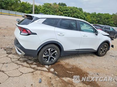 Trzecie zdjęcie samochodu z tyłu: 2023 KIA SPORTAGE EX VIN:5XYK33AF0PG110572 - miniatura