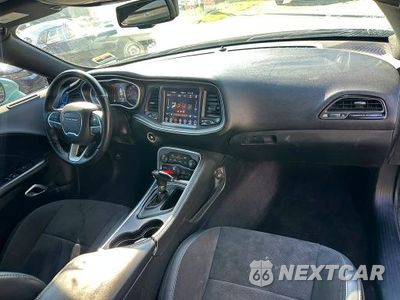 Piąte zdjęcie samochodu w środku: 2017 DODGE CHALLENGER R/T 392 VIN:2C3CDZFJ8HH598078 - miniatura