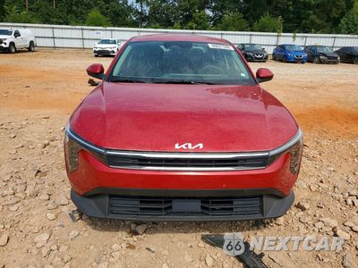 Piąte zdjęcie samochodu w środku: 2025 KIA K4 LXS VIN:3KPFT4DE1SE104943 - miniatura