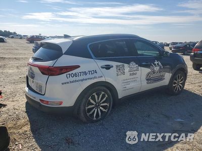 Trzecie zdjęcie samochodu z tyłu: 2017 KIA SPORTAGE EX VIN:KNDPN3AC0H7168931 - miniatura