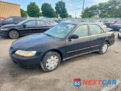 2000 HONDA ACCORD LX 1HGCG5640YA033801 - główne zdjęcie licytacji z USA - miniatura