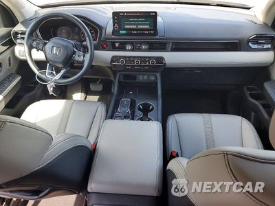 Zdjęcie 8 z 13 samochodu: 2025 HONDA PILOT EXL VIN:5FNYG1H49SB135932 - miniatura